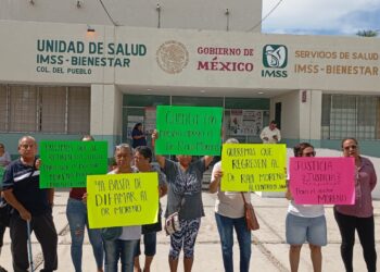 Usuarios exigen abrir dirección de centro de Salud