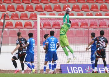 …Y El Coyote despluma 2-0 al Correcaminos; quedan fuera de liguilla en Tlaxcala