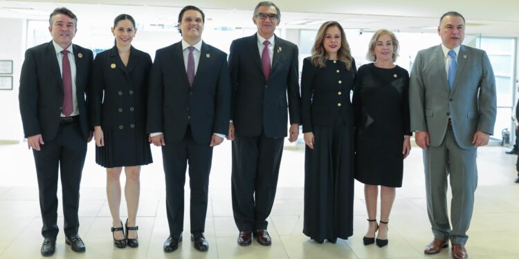 En Tamaulipas, los tres Poderes del Estado están al servicio del pueblo: AVA
