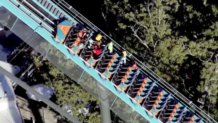 Accidente en montaña rusa de Six Flags