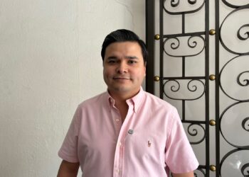 Denuncia regidor de MC Daniel Pérez a morenistas por uso de vehículos oficiales y personal para pomoverse