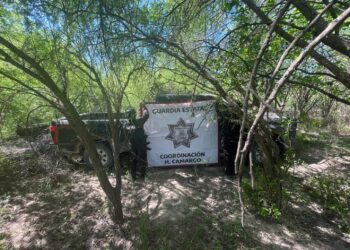 Hallan vehículo robado con 101 ponchallantas en Camargo