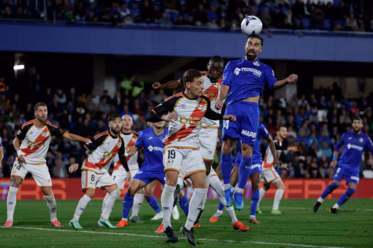 El Rayo frena al Getafe en el debut de Dani Carvajal