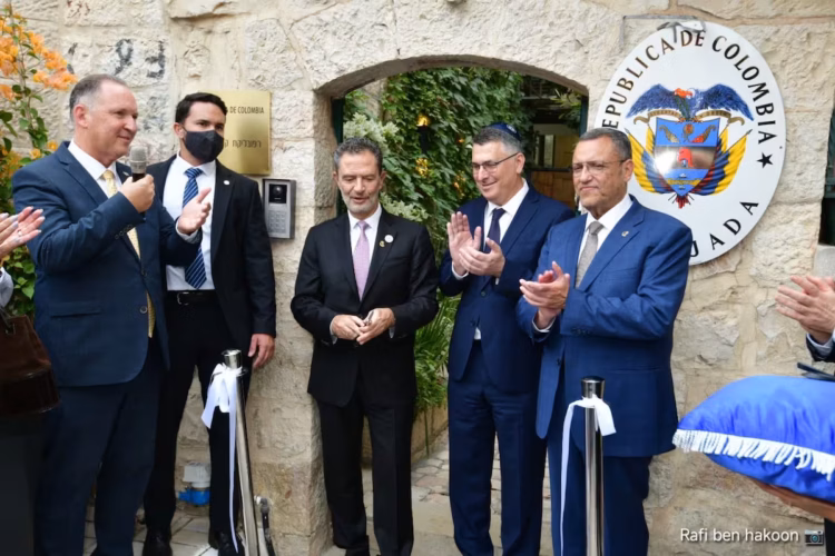 Colombia traslada su embajada a Jerusalén y se acerca a Israel
