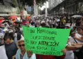 Trabajadores del IMSS exigen transparentar negociación salarial