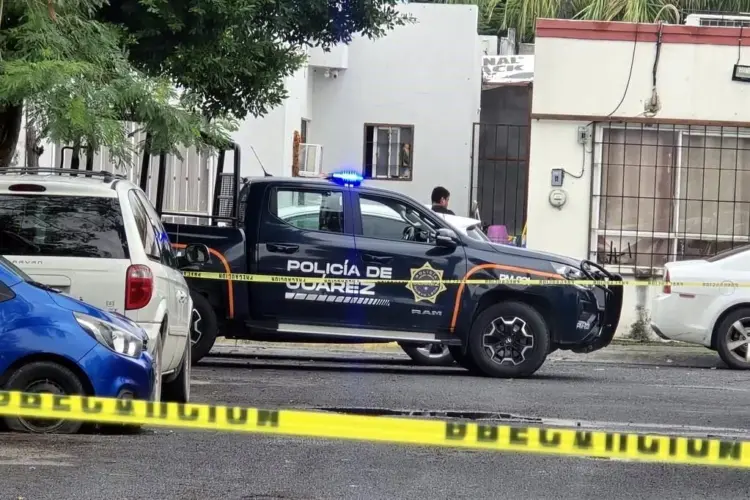 Hermano encuentra a hombre asesinado en su casa