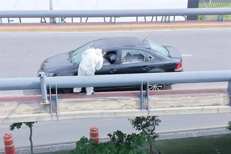 Matan a dos ex policías en Monterrey