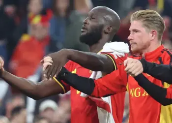 Bélgica se impone en un duelo de locura