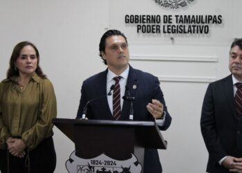 Llama presidente del Congreso a presentar pruebas ante señalamientos sobre proveedores