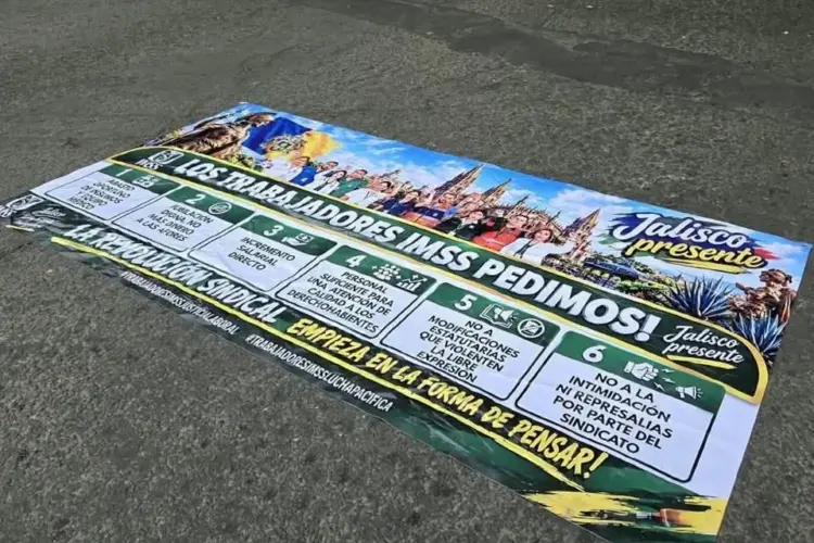 Protestas de trabajadores del IMSS en 17 estados