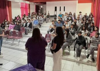 Llevan salud mental a planteles de bachillerato