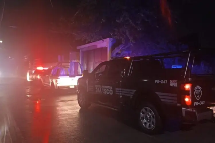 Lanzan bombas molotov a casa de diputada en Jalisco