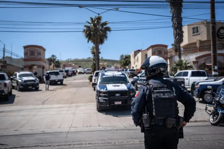 Emboscada a policías y masacre familiar en Tecate