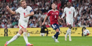 Inglaterra golea 3-0 a República Checa