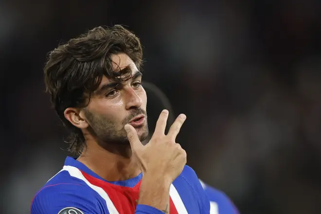 ¡Ferran Torres conquista su primer premio con el PSG!