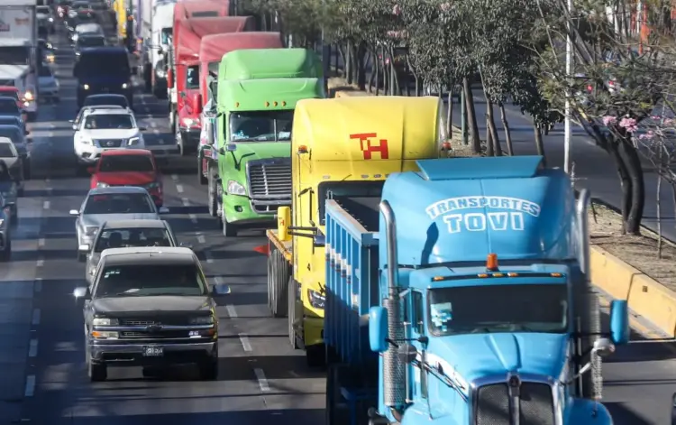Transportistas denuncian 15 asesinatos de operadores