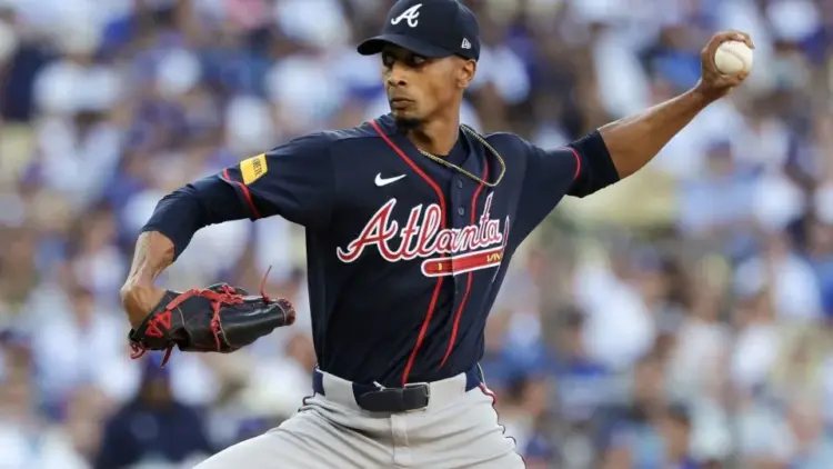 Exempleado de 7-Eleven y novato frenan a Dodgers