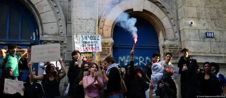 Protestas estudiantiles en Francia elevan la tensión