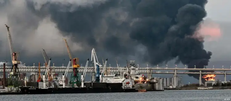 Drones ucranianos golpean instalaciones petroleras en Rusia