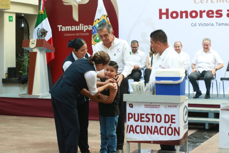 Arranca gobernador campaña de vacunación