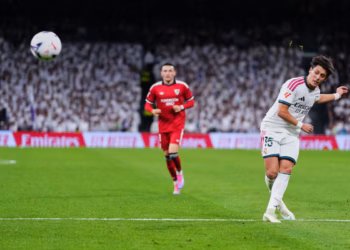 ¡Real Madrid golea al Sevilla y manda una advertencia al Barça!