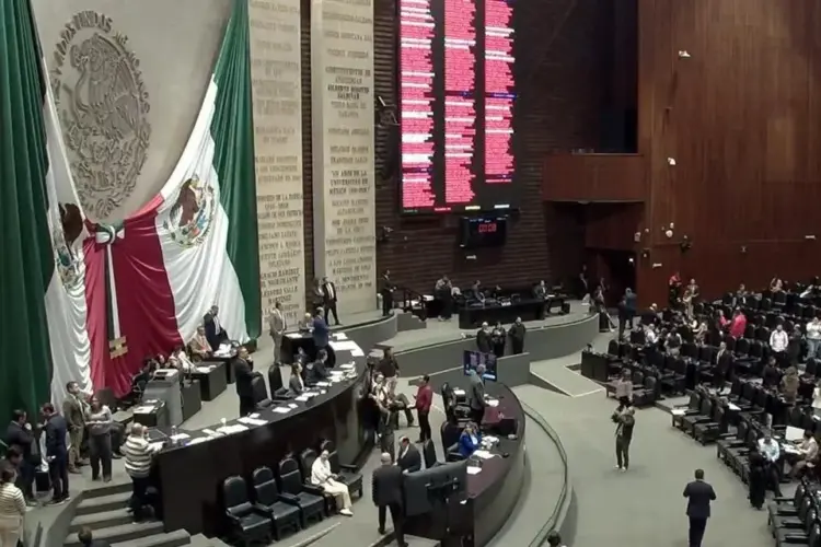 Diputados aprueban la Ley de Ingresos con más deuda