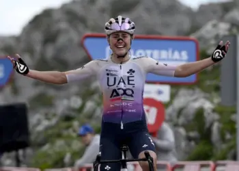 Paula Blasi deja UAE y refuerza al Movistar Team