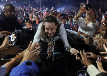 María Corina Machado regresa a Venezuela entre protestas