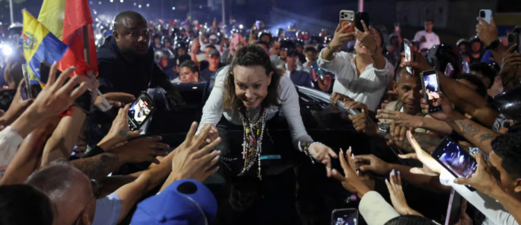 María Corina Machado regresa a Venezuela entre protestas