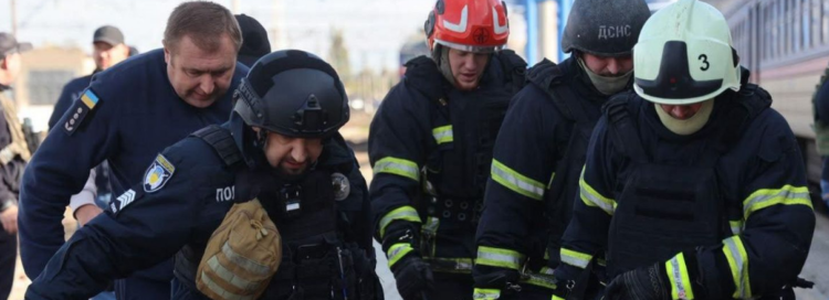 Ataque ruso en Dnipró deja al menos 13 muertos
