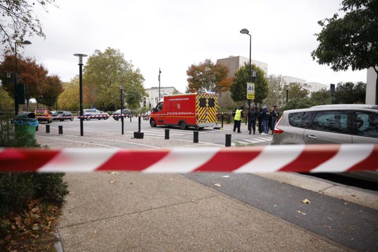 Tiroteos cerca de París dejan un muerto y cinco heridos
