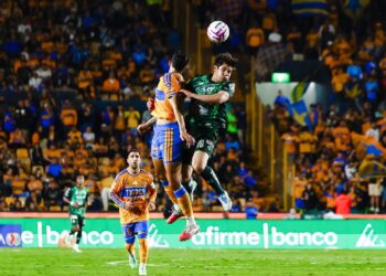 Ismael Díaz y Díber Cambindo hunden a Tigres ante León