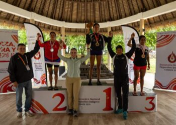 Alondra Piña y Brian Pérez se coronan en Palenque 2026