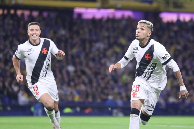 Vasco da Gama sorprende a Boca y toma ventaja