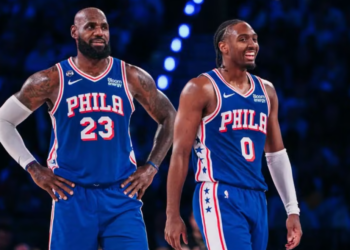 76ers remontan 29 puntos y vencen a Cavaliers en la NBA