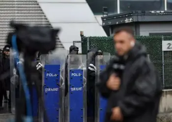 Turquía silencia a Halk TV y detiene a 11 personas