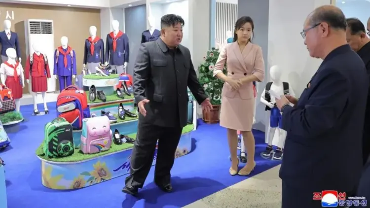 Kim Jong-un aparece con su hija tras rumores de salud