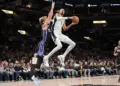 Spurs vencen 130-103 a Kings con Wembanyama