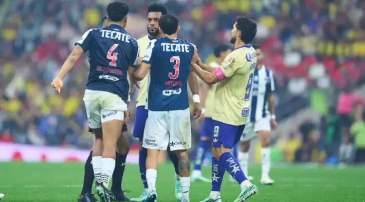 América deja escapar la victoria ante Rayados