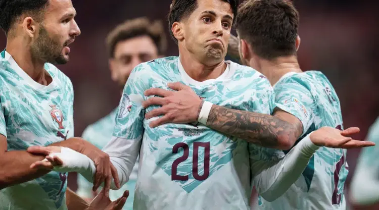 Portugal vence 4-2 a Dinamarca en la Nations League