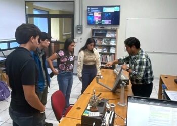 Estudiantes de la UTNL realizan estancia en la UNAM