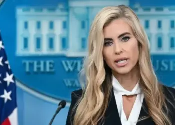 Trump pierde a su portavoz tras una semana de polémica