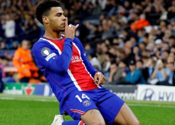 Manchester City cae ante el PSG pese al doblete de Haaland