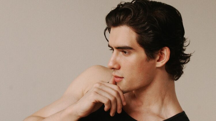 Gonzalo Aburto debutó en ‘El Fantasma de la Ópera’ en solo tres días