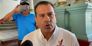 Renuncia Hugo Reséndez a Secretaría del Ayuntamiento