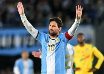 Messi dice adiós con gol en triunfo de Argentina