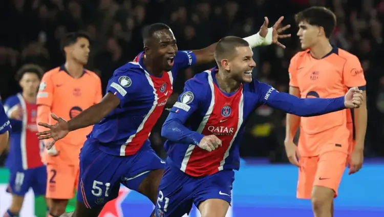 Lamine Yamal marca, pero PSG derrota al Barcelona 4-2