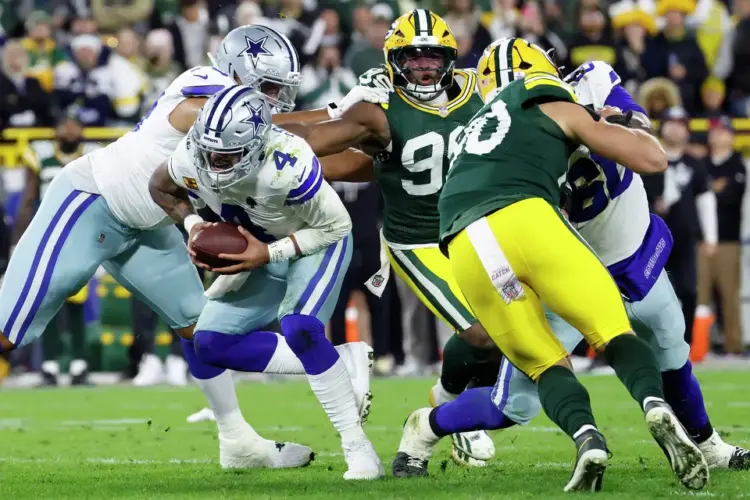 Packers vencen 23-13 a Cowboys y agravan su crisis