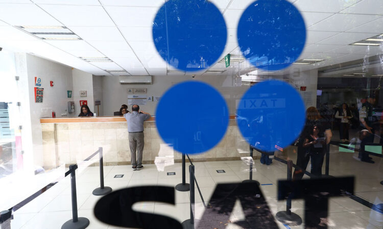 Corte avala límite de 5 años en intereses por devoluciones del SAT