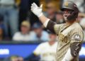 Brewers derrotan 3-1 a Padres en Juego 4